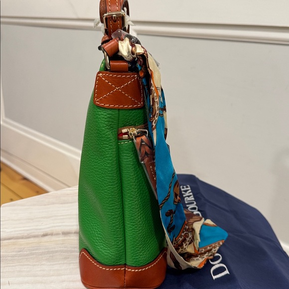 Dooney & Bourke Pebble Grain Green Leather Crossbody NWT - Picture 7 of 17
